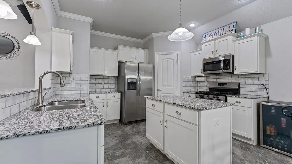 Photo of 1201 Rosemary St, Centerton, AR 72719